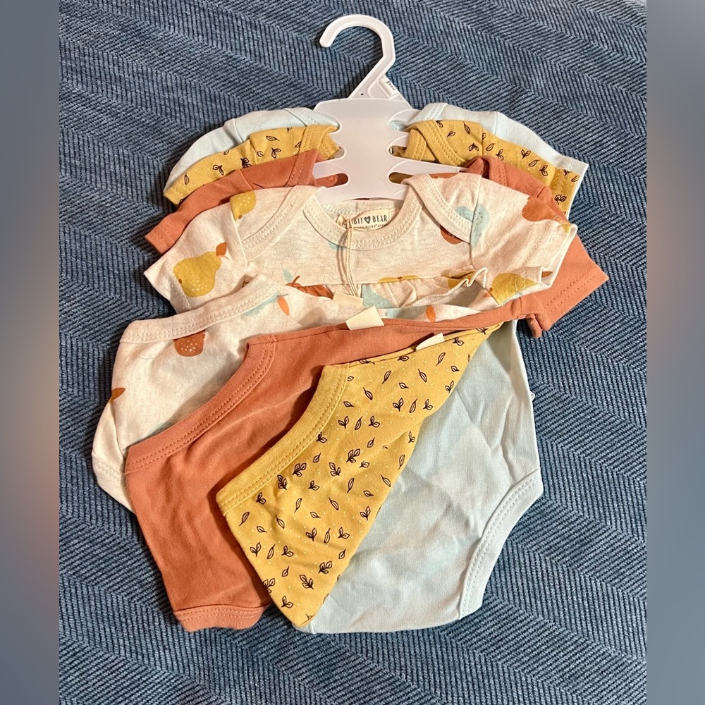 Rabbit + Bear set of 4 Onesies - Picture 2 of 2